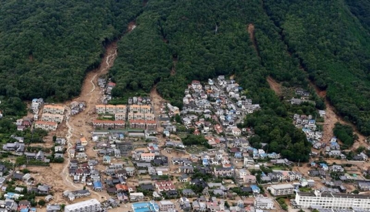 Deadly landslides hit Japan