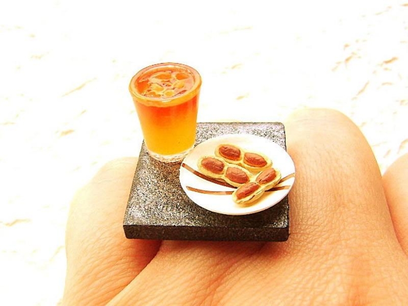 "Delicious" rings from Sofia Molnar