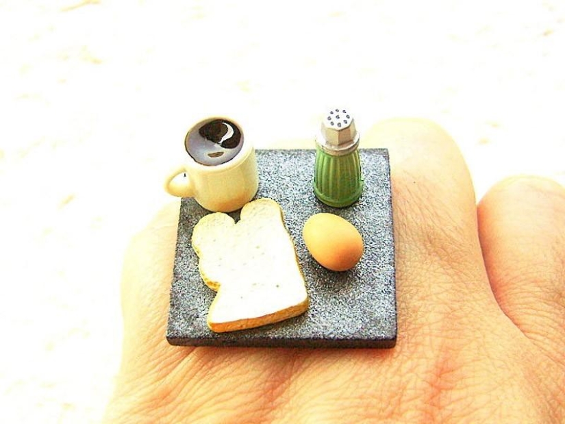 "Delicious" rings from Sofia Molnar