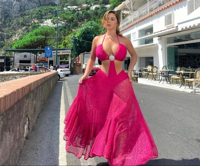 Demi Rose never tires of showing off her stunning curves