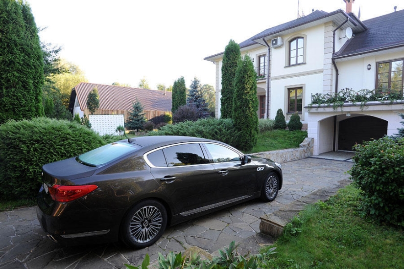 Descripción general de KIA Quoris