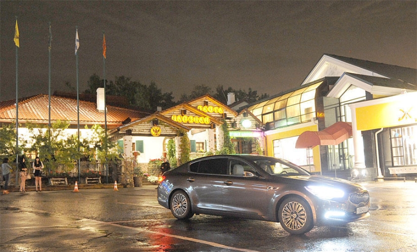 Descripción general de KIA Quoris