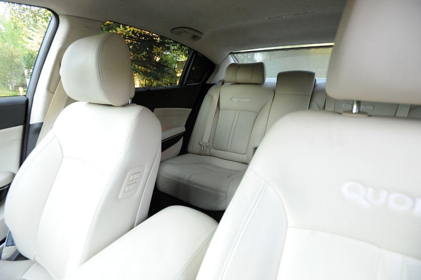 Descripción general de KIA Quoris