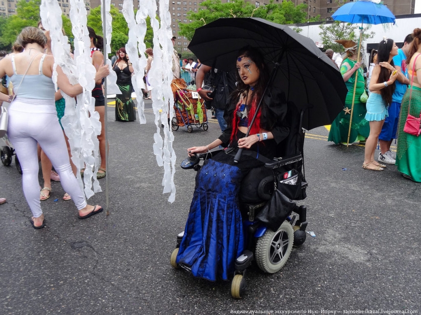 Desfile de sirenas: el buen espectáculo de monstruos de Brooklyn