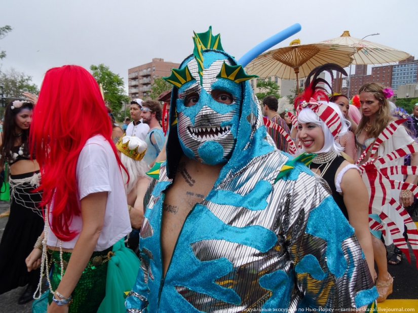 Desfile de sirenas: el buen espectáculo de monstruos de Brooklyn