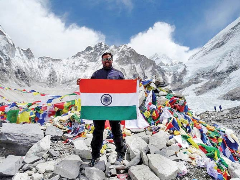 Despiden a policías indios por mentir sobre conquistar el Everest Despiden a policías indios por mentir sobre conquistar el Everest