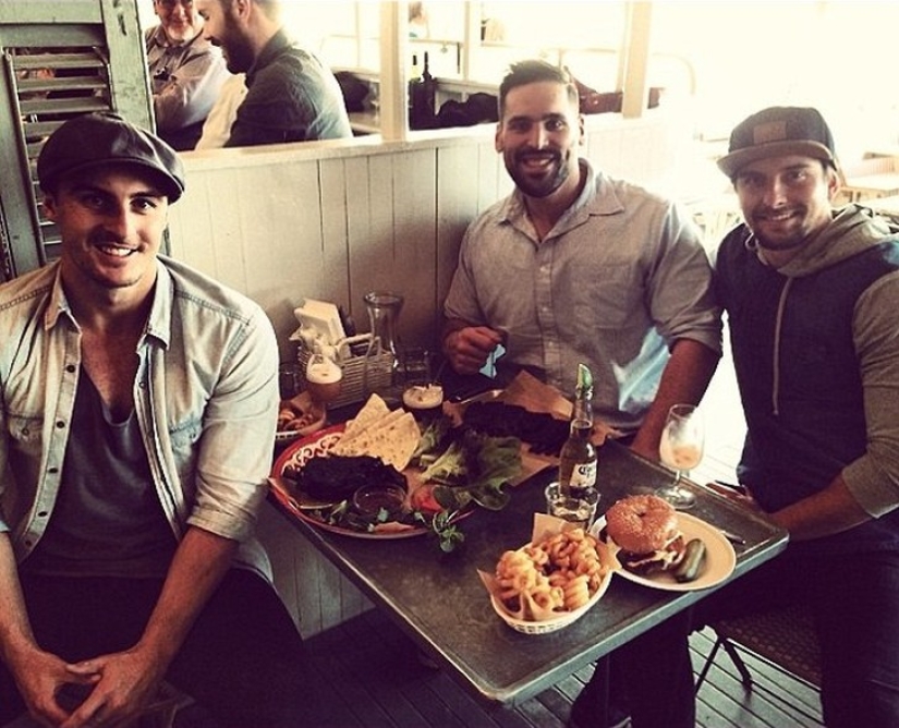 Después del fracaso en el programa de televisión The Biggest Loser, el chico perdió peso y se convirtió en entrenador Después del fracaso en el programa de televisión The Biggest Loser, el chico perdió peso y se convirtió en entrenador