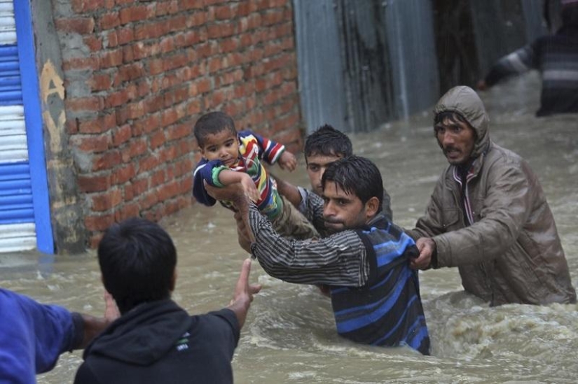 Devastating floods in India and Pakistan