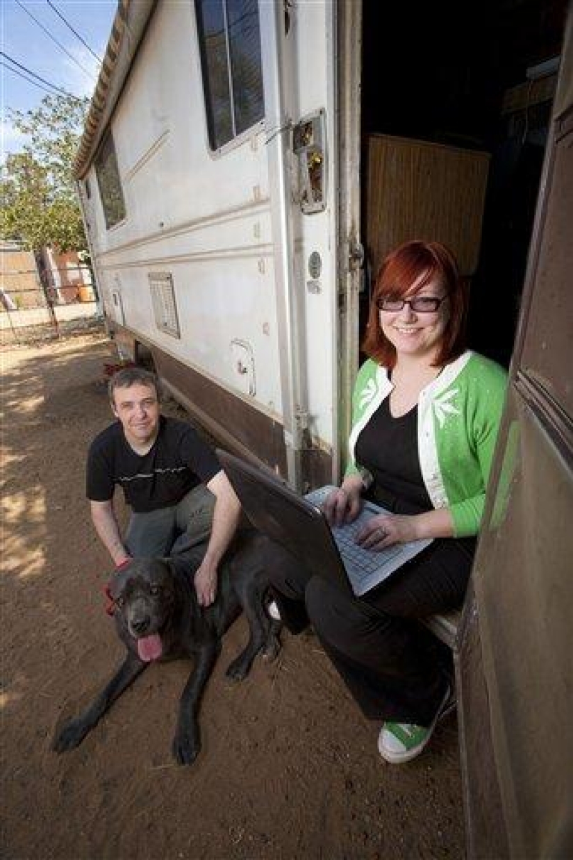 Digital homeless: 10 homeless bloggers