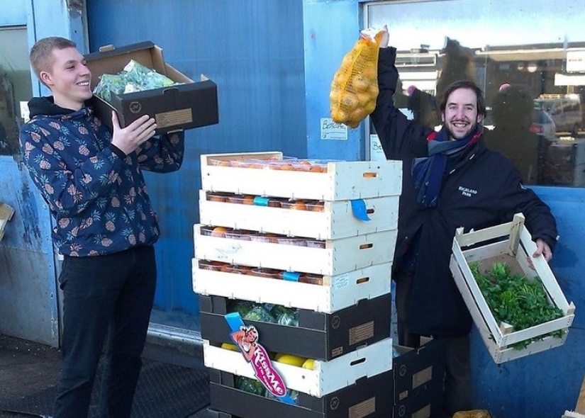 Dinamarca abre su primer supermercado vendiendo productos al final de su vida