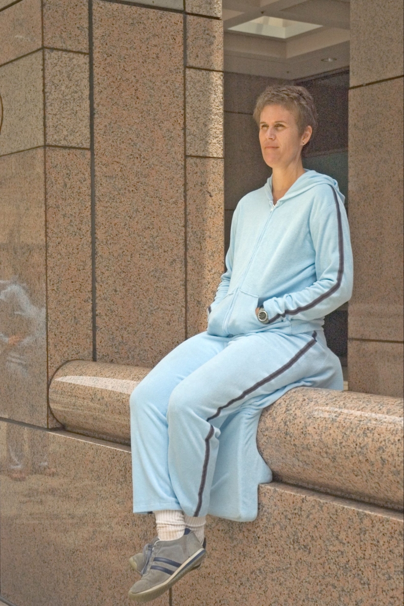 Diseñados para el ocio, los 'Archisuits' de Sarah Ross cuestionan los entornos inhóspitos de las ciudades estadounidenses