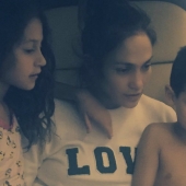 Double portion: Which celebrity has twins