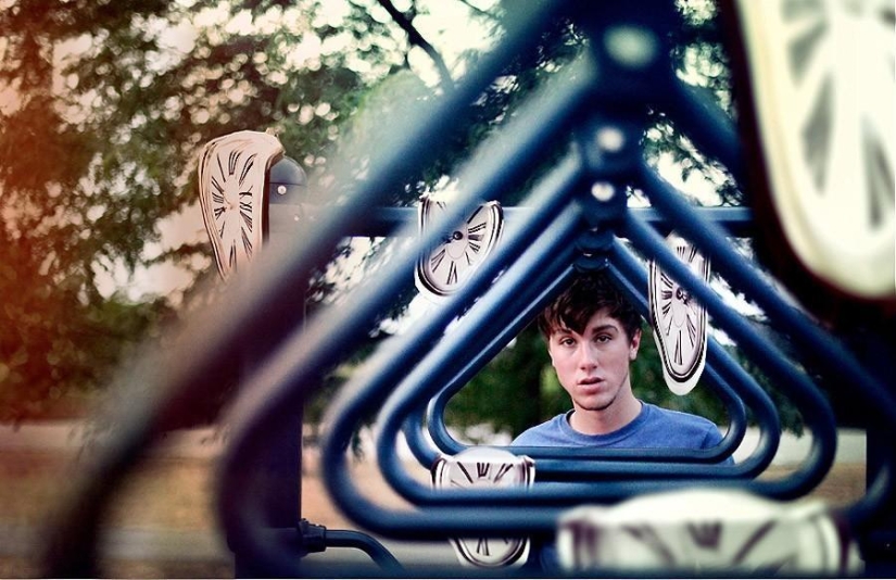 Dramatic self-portraits of a 19-year-old romantic Dramatic self-portraits of a 19-year-old romantic