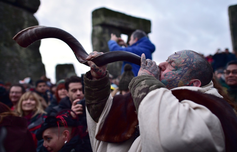 Druids, pagans and ritual dances: how is the Winter solstice at Stonehenge