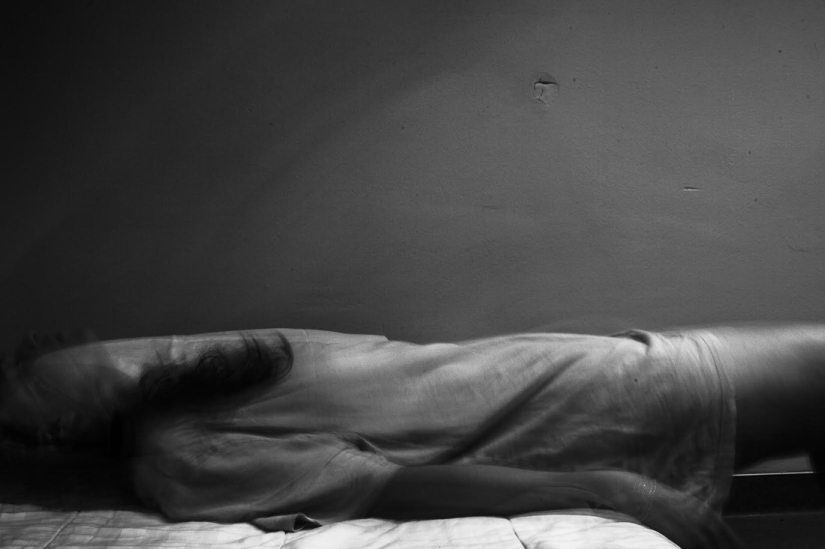 Dutch woman hospitalized with depression documents her experience in startling self-portraits