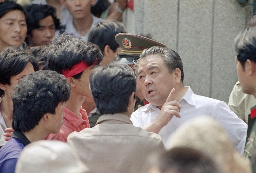 Ejecución de manifestantes en la plaza de Tiananmen hace 25 años