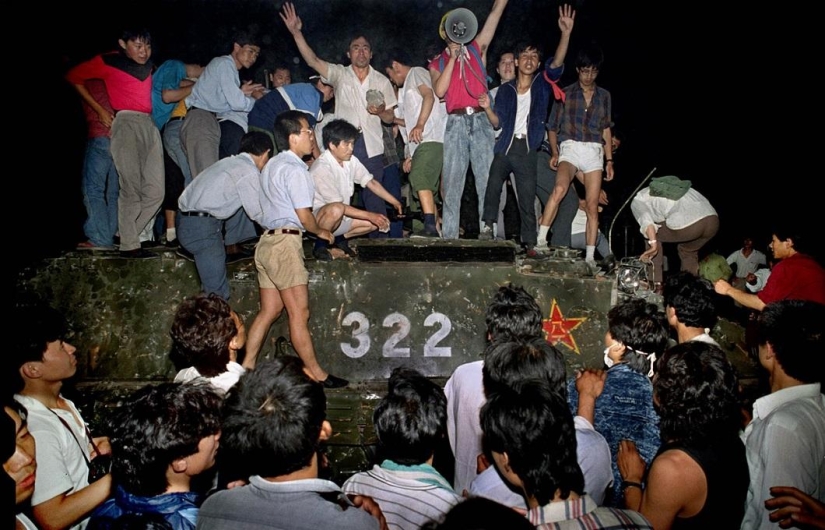 Ejecución de manifestantes en la plaza de Tiananmen hace 25 años