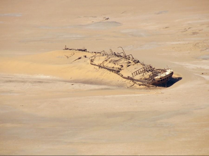 El barco más famoso del desierto.