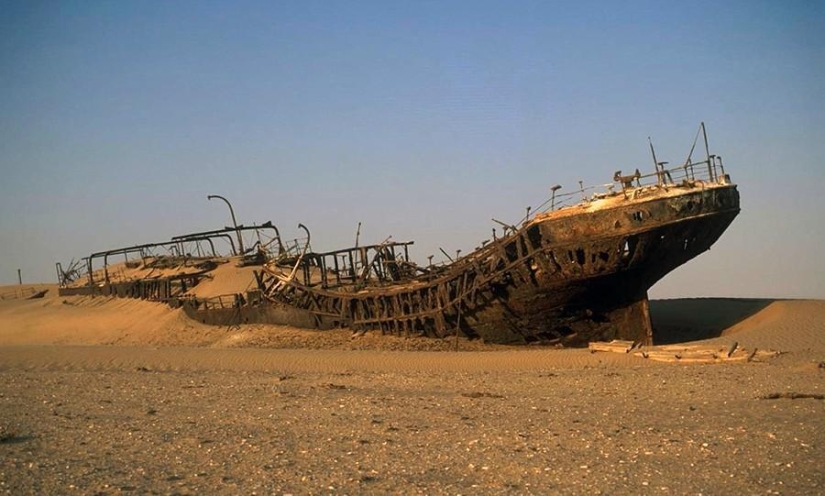El barco más famoso del desierto.
