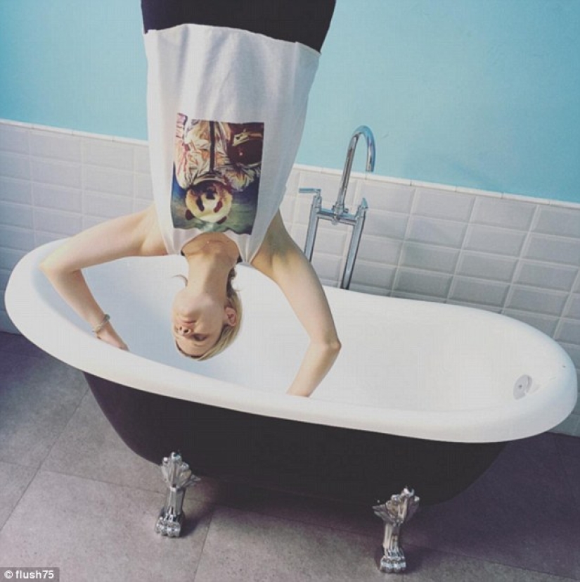 El café alemán, donde todo está al revés, es muy popular entre los turistas El café alemán, donde todo está al revés, es muy popular entre los turistas