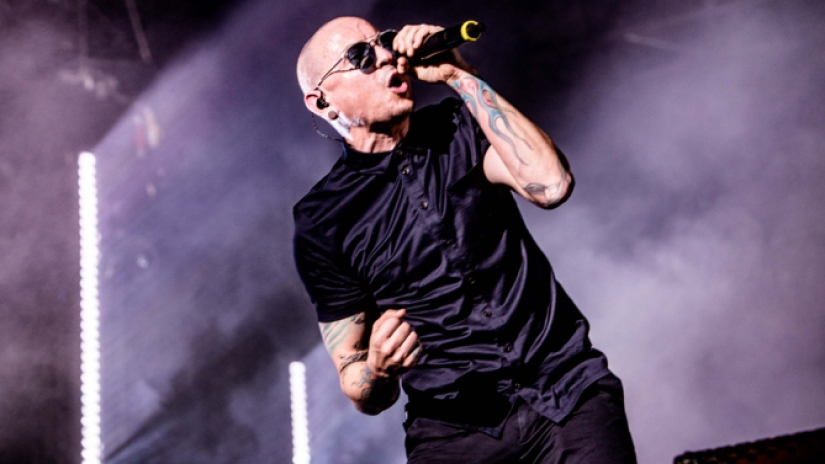 El cantante de Linkin Park, Chester Bennington, se suicidó