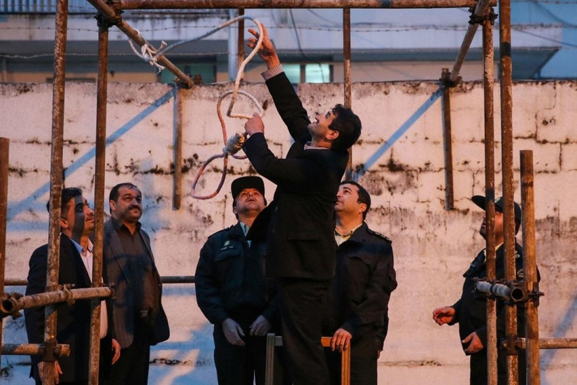 "El corazón de la madre tembló" "El corazón de la madre tembló"