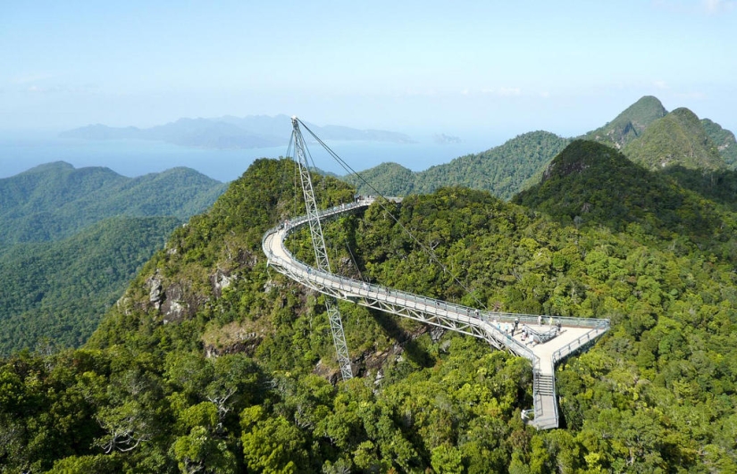 El increíble puente aéreo de Langkawi