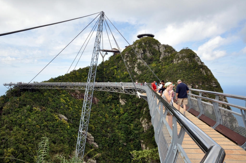 El increíble puente aéreo de Langkawi
