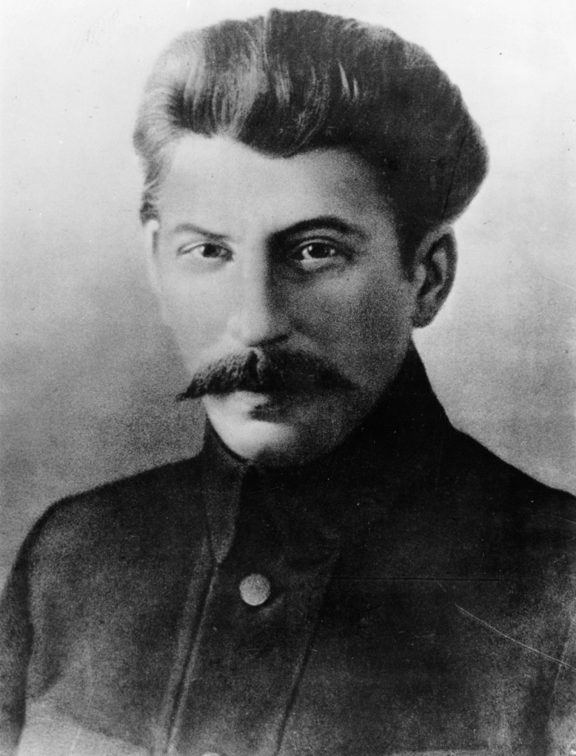 El joven Joseph Stalin, ya que el partido no lo conocía. El joven Joseph Stalin, ya que el partido no lo conocía.