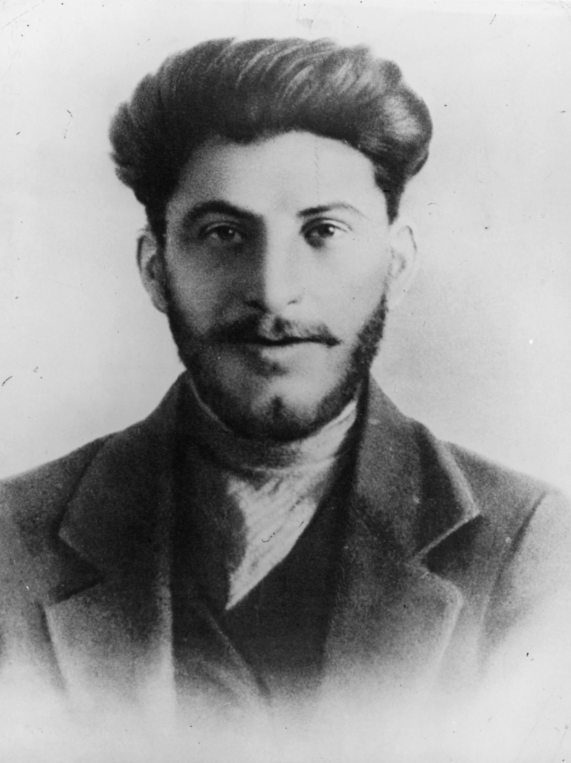 El joven Joseph Stalin, ya que el partido no lo conocía. El joven Joseph Stalin, ya que el partido no lo conocía.