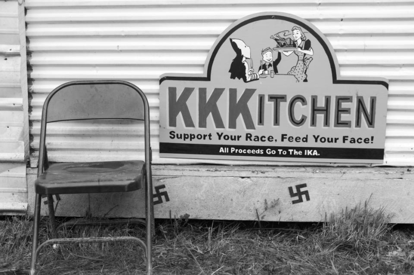 El Ku Klux Klan está vivo! El fotógrafo estudió la sociedad secreta desde adentro durante 11 años