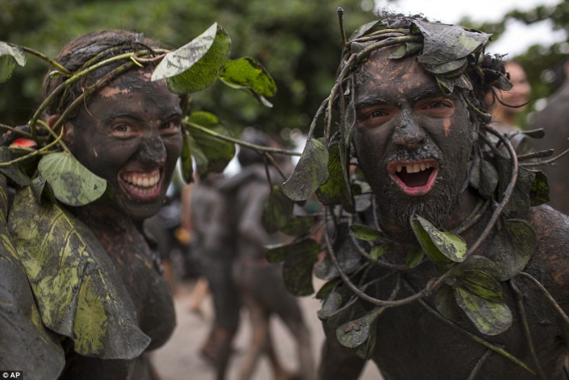 El lado sucio del Carnaval brasileño El lado sucio del Carnaval brasileño