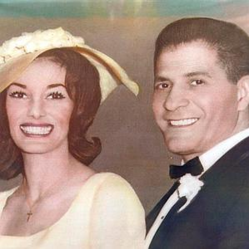 El legendario abuelo salió del armario: La historia del gángster de 100 años Sonny Francese El legendario abuelo salió del armario: La historia del gángster de 100 años Sonny Francese