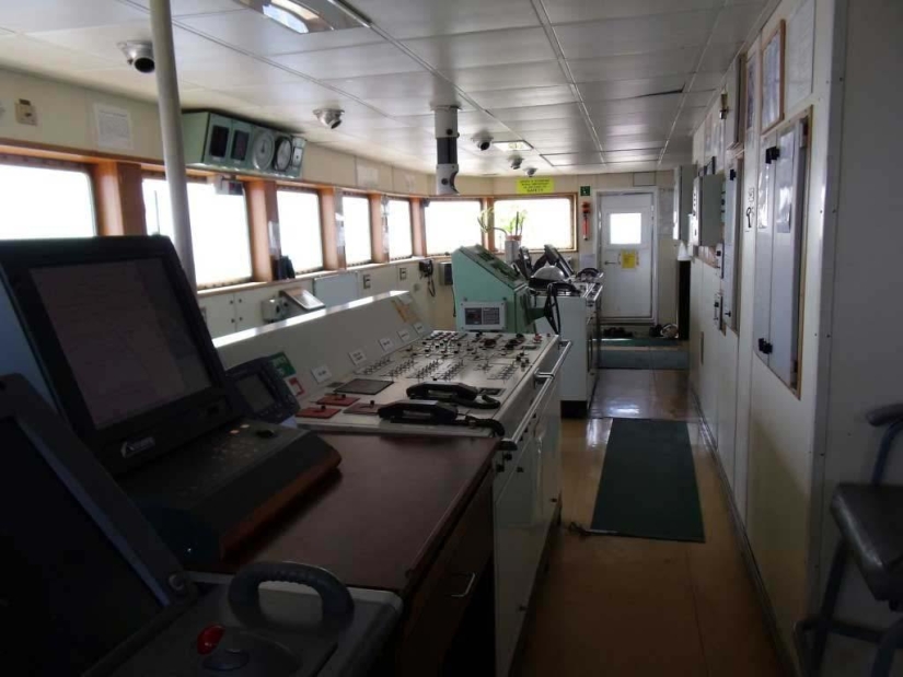 El petrolero más grande del mundo. El petrolero más grande del mundo.