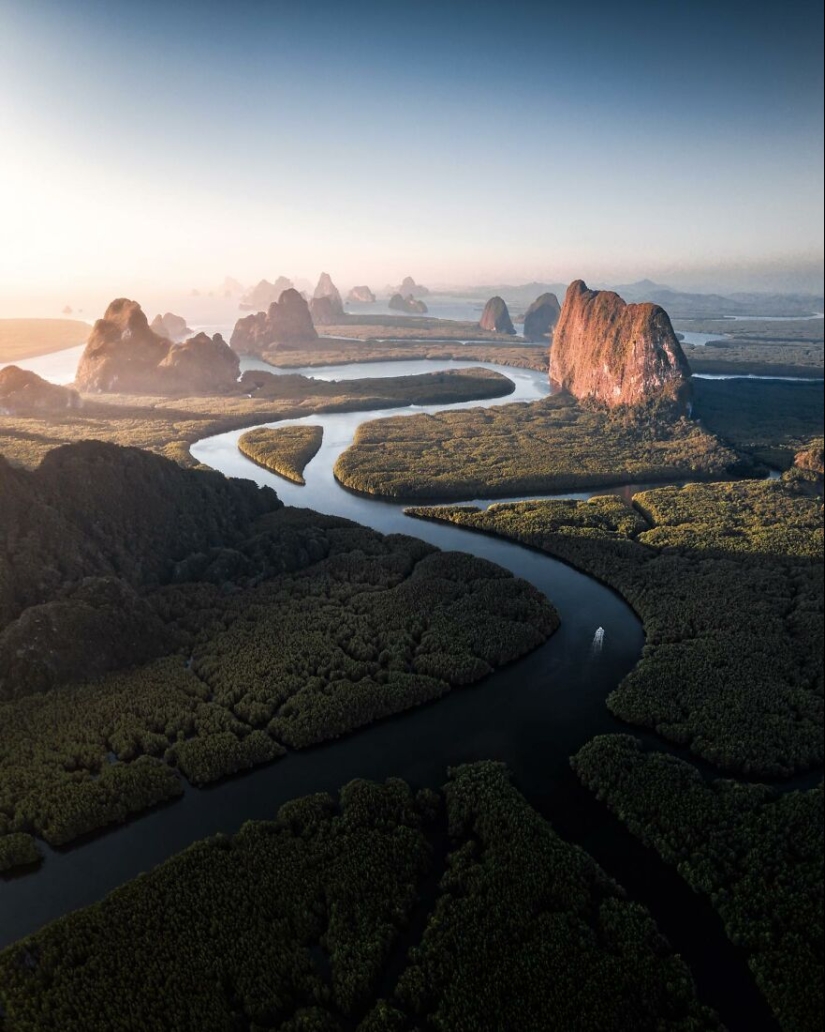 El piloto británico combina su amor por volar y la fotografía para capturar lugares hermosos del mundo