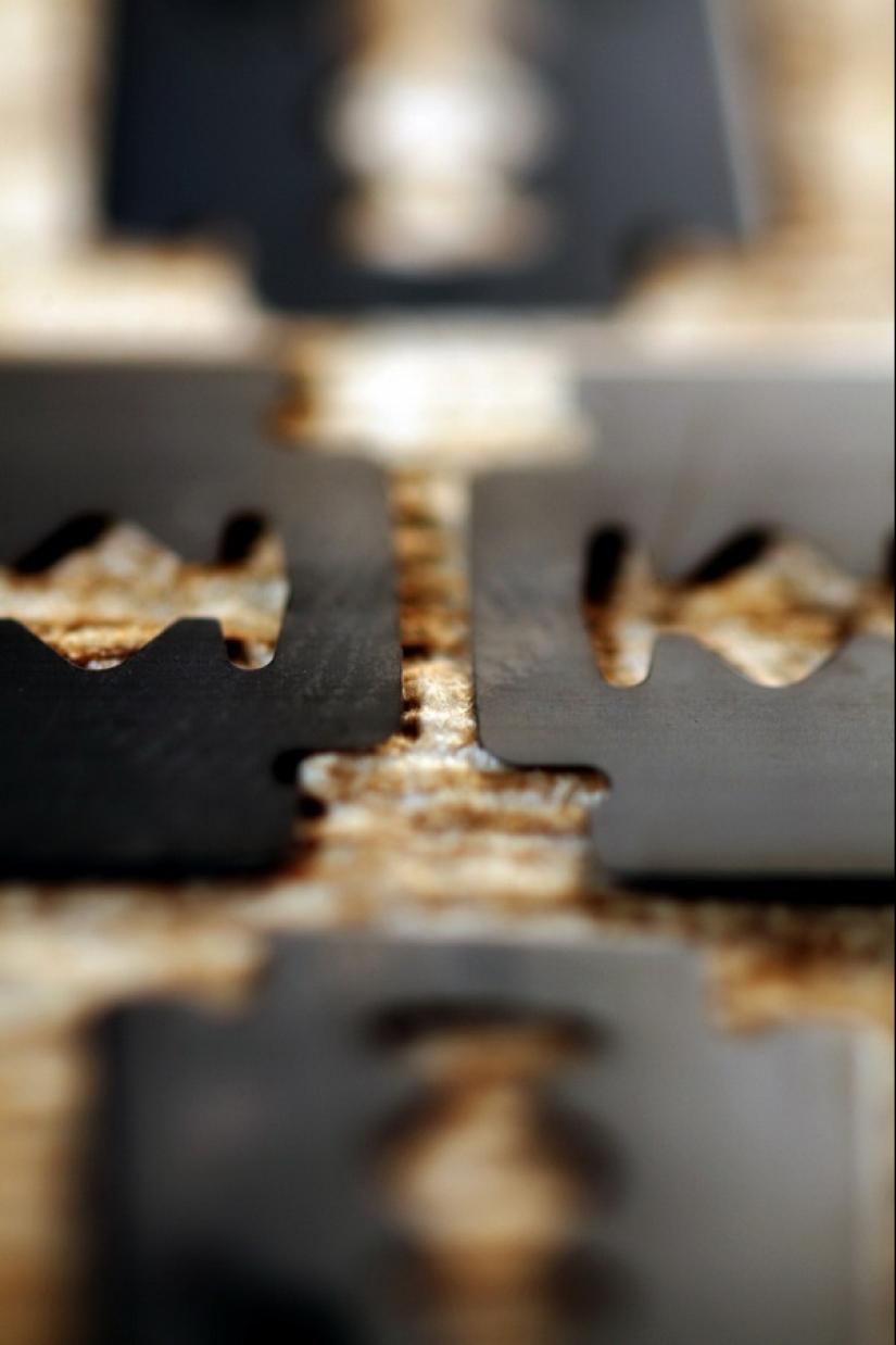 El trabajo de un peluquero y sus herramientas de trabajo. El trabajo de un peluquero y sus herramientas de trabajo.