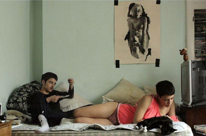 Él y ella son un solo Satanás Él y ella son un solo Satanás