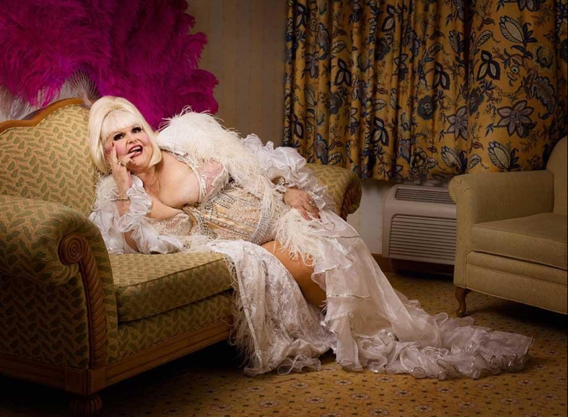 Elderly legends of burlesque