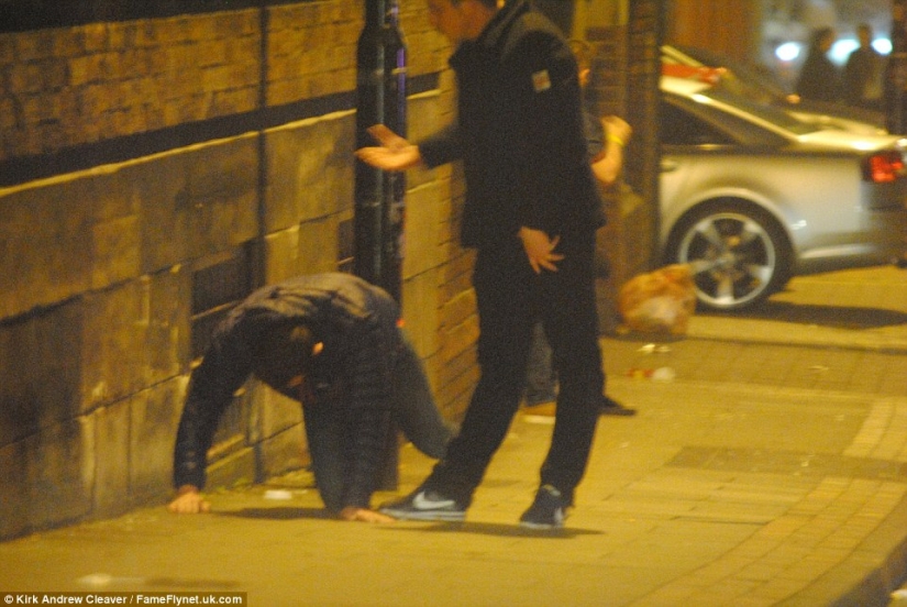 Embriaguez, peleas y lesiones: cómo se celebró el "Viernes del Brillo" en el Reino Unido Embriaguez, peleas y lesiones: cómo se celebró el "Viernes del Brillo" en el Reino Unido