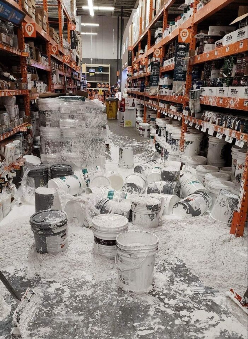 Employees Share Pics Of Workplace Disasters, Here Are The 10 Worst Ones