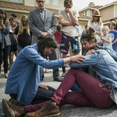 En EE. UU., los trabajadores sociales se llevan a una niña de una familia de acogida blanca porque es india