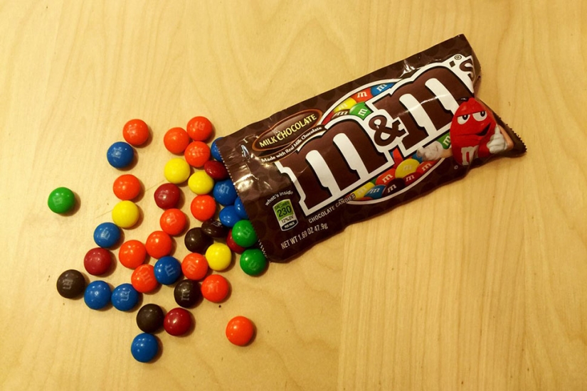 En la fábrica de M&M: cómo producir dulces que se derriten en la boca, no en las manos En la fábrica de M&M: cómo producir dulces que se derriten en la boca, no en las manos