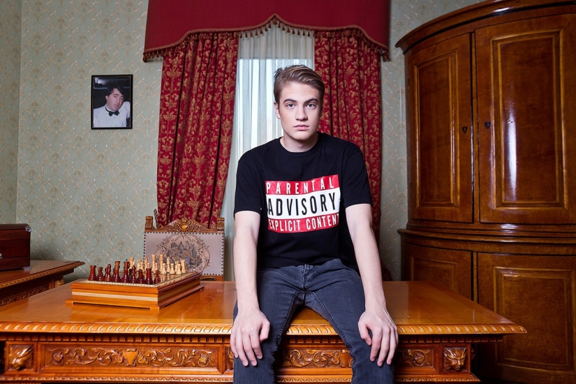 ¿En qué se diferencian los niños de familias ricas de sus compañeros? ¿En qué se diferencian los niños de familias ricas de sus compañeros?