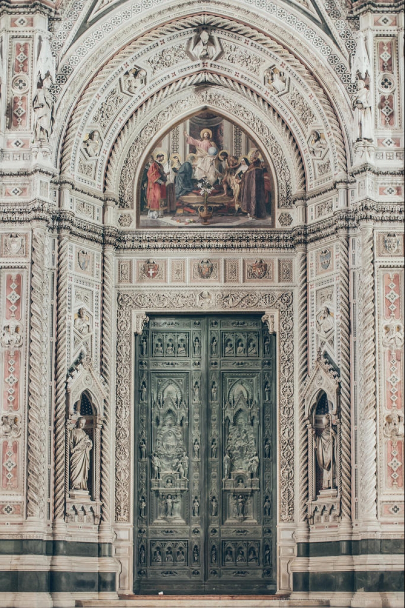 Entertaining geography - doors in different parts of Europe Entertaining geography - doors in different parts of Europe