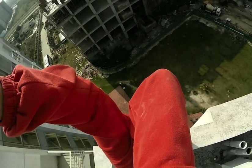 Equilibrio en el borde... en los brazos Equilibrio en el borde... en los brazos