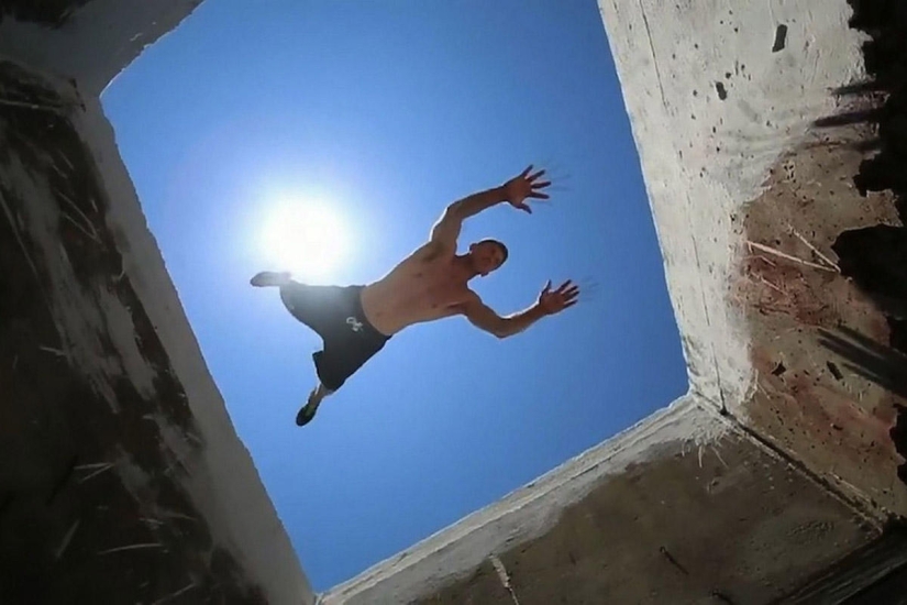 Equilibrio en el borde... en los brazos Equilibrio en el borde... en los brazos