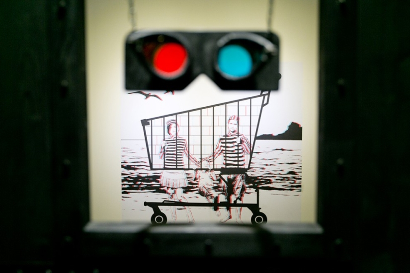 Eres libre: artistas callejeros contra la imposición de productos y servicios a las personas Eres libre: artistas callejeros contra la imposición de productos y servicios a las personas