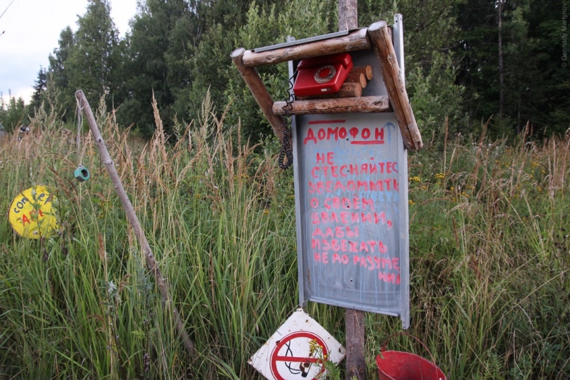 Ermitaño Yuri. Tipi en la carretera de Yaroslavl