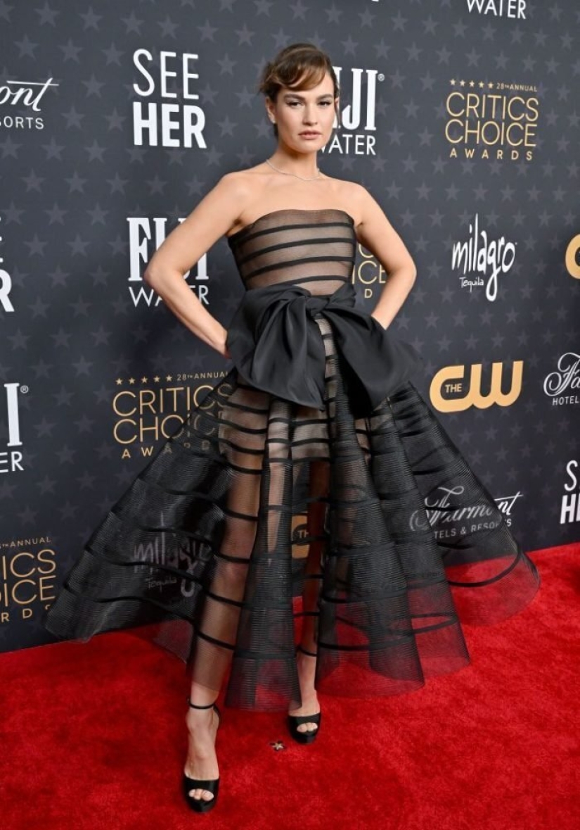 Es una pena cuando lo ves: 9 chicas famosas que mostraron a sus fans en todo su esplendor Es una pena cuando lo ves: 9 chicas famosas que mostraron a sus fans en todo su esplendor