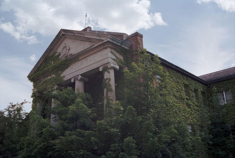 Escuelas y universidades abandonadas en todo el mundo